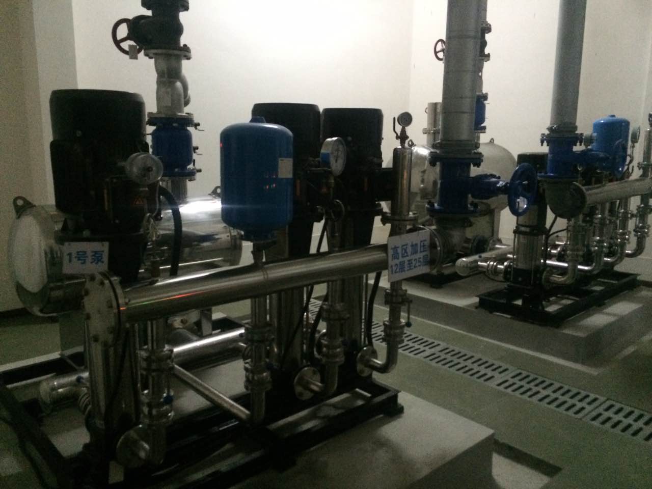 高層小區(qū)二次供水體系